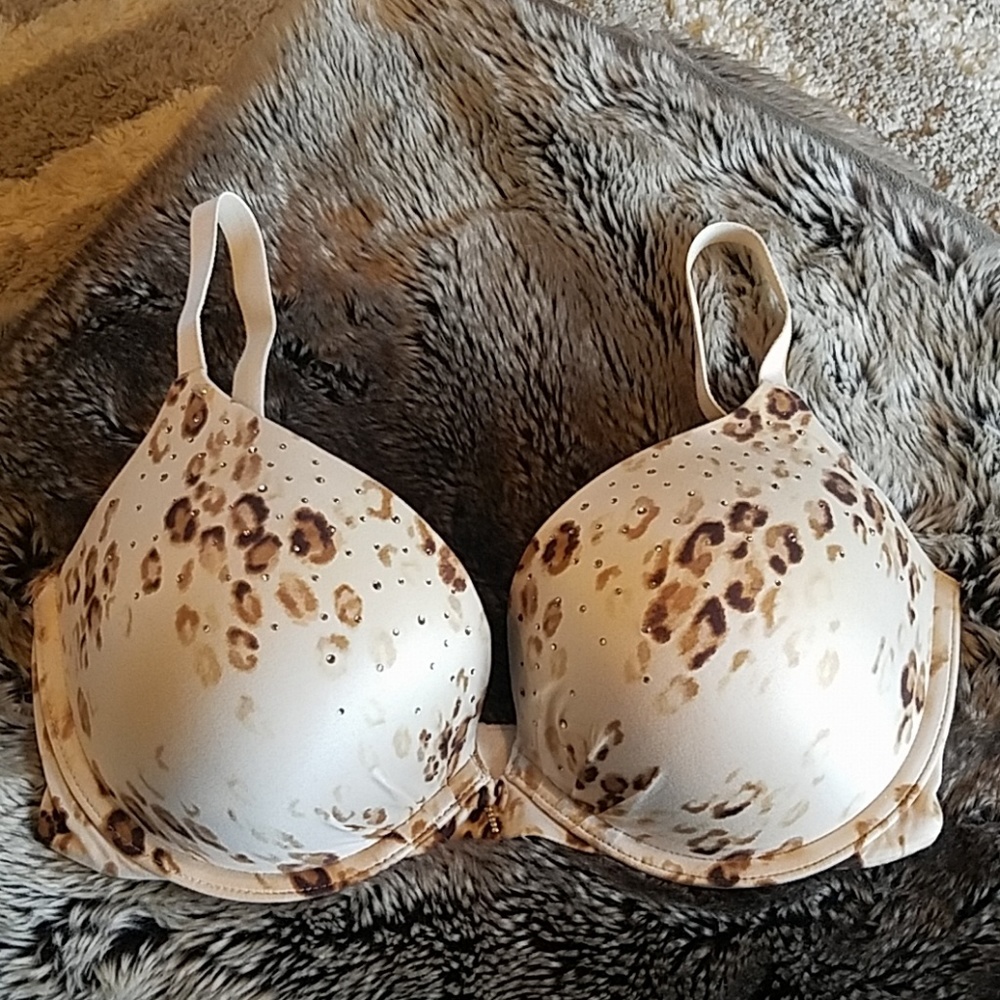 Victoria Secret Plunge Bra